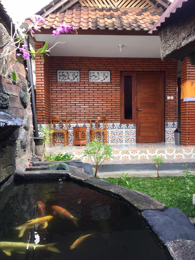 Raditya Homestay Mambal Екстер'єр фото